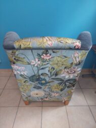 Ohrensessel mit Hocker – Bild 4