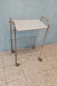 Zeitungsständer - Verkauft