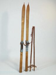 Holzski mit Skistock – Bild 3