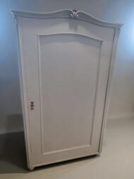 Antiker Kleiderschrank – Bild 2